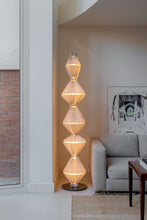 Load image into Gallery viewer, OÏPHORIQUE P STILL